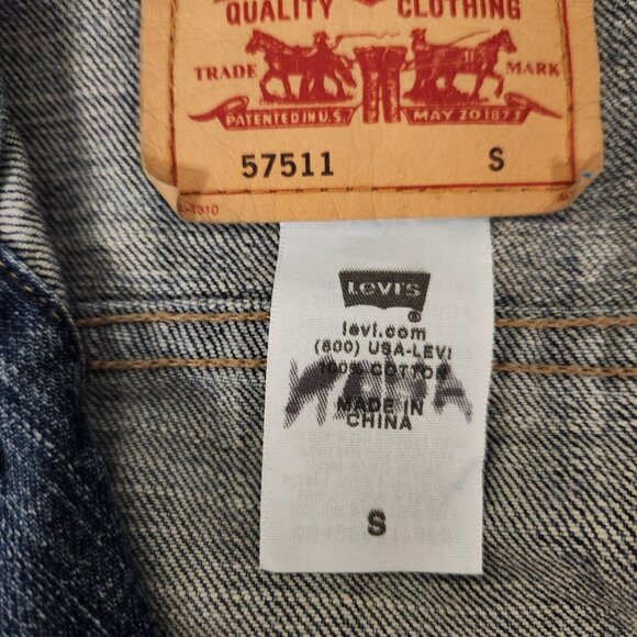 Levis Denim Jacket Trucker Blue Jean Womens Size Small Button Up 57511 - Picture 13 of 14
